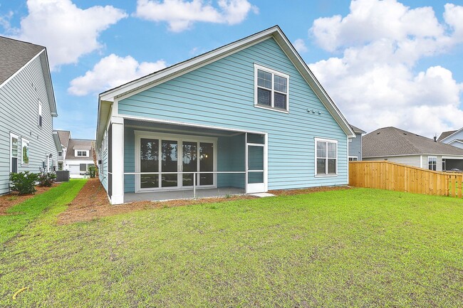 Building Photo - Cane Bay home available!
