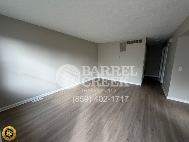 Building Photo - 417 Earl St