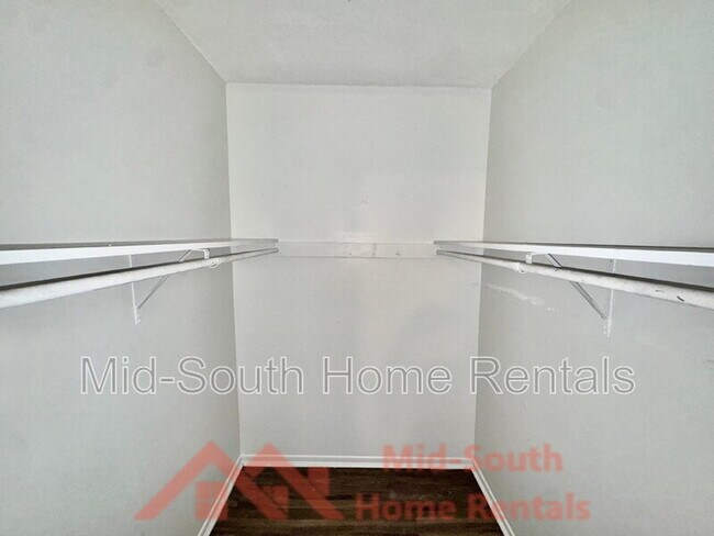 Building Photo - 4579 Buffer Dr