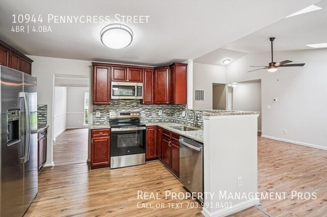 Building Photo - 10944 Pennycress St
