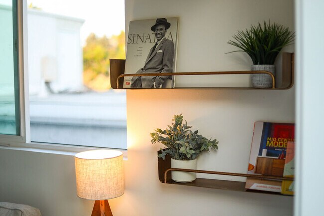 Building Photo - 1773 Torrance St