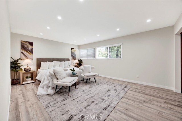 Building Photo - 4665 Willens Ave