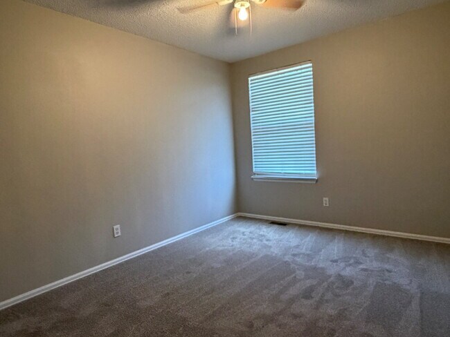 Building Photo - Beautiful Four Bedroom Home with Finished Basement in Spring Creek Meadows!