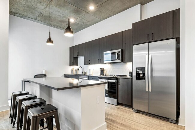 Building Photo - 617 N 12th St