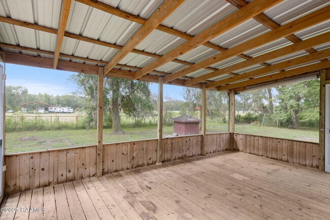 Building Photo - 113 Simon Latour Rd