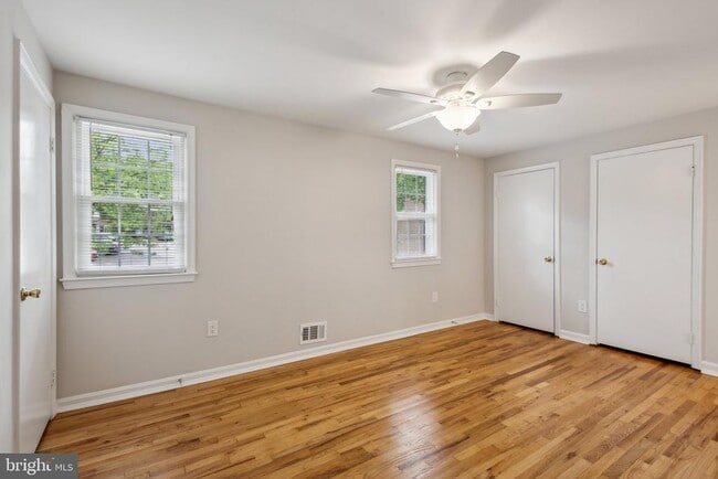 Building Photo - 1204 Fox Run Pl