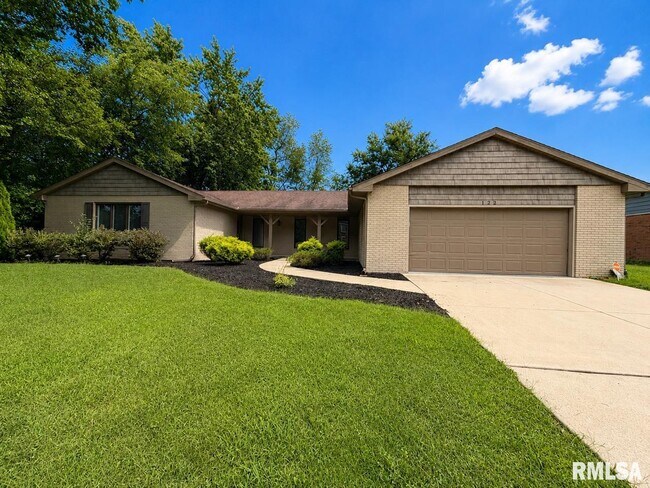 Building Photo - 122 W Morningside Dr