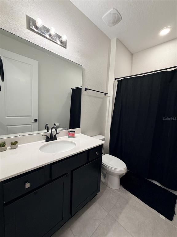 Building Photo - 5684 Western Sun Dr