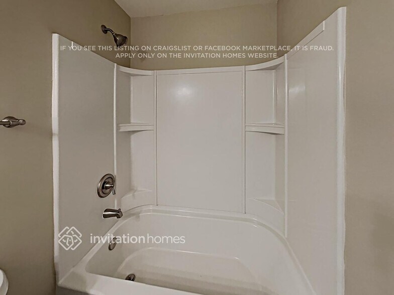 Building Photo - 9331 Bradstreet Commons Way