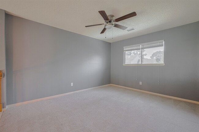 Building Photo - 9911 Villa Verde Dr
