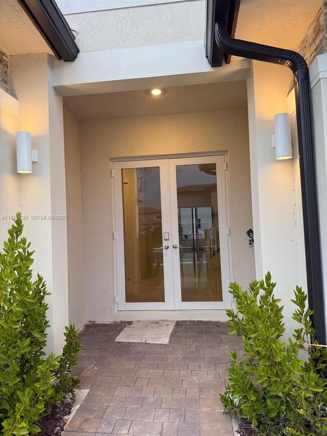 Building Photo - 12303 SW 44th St