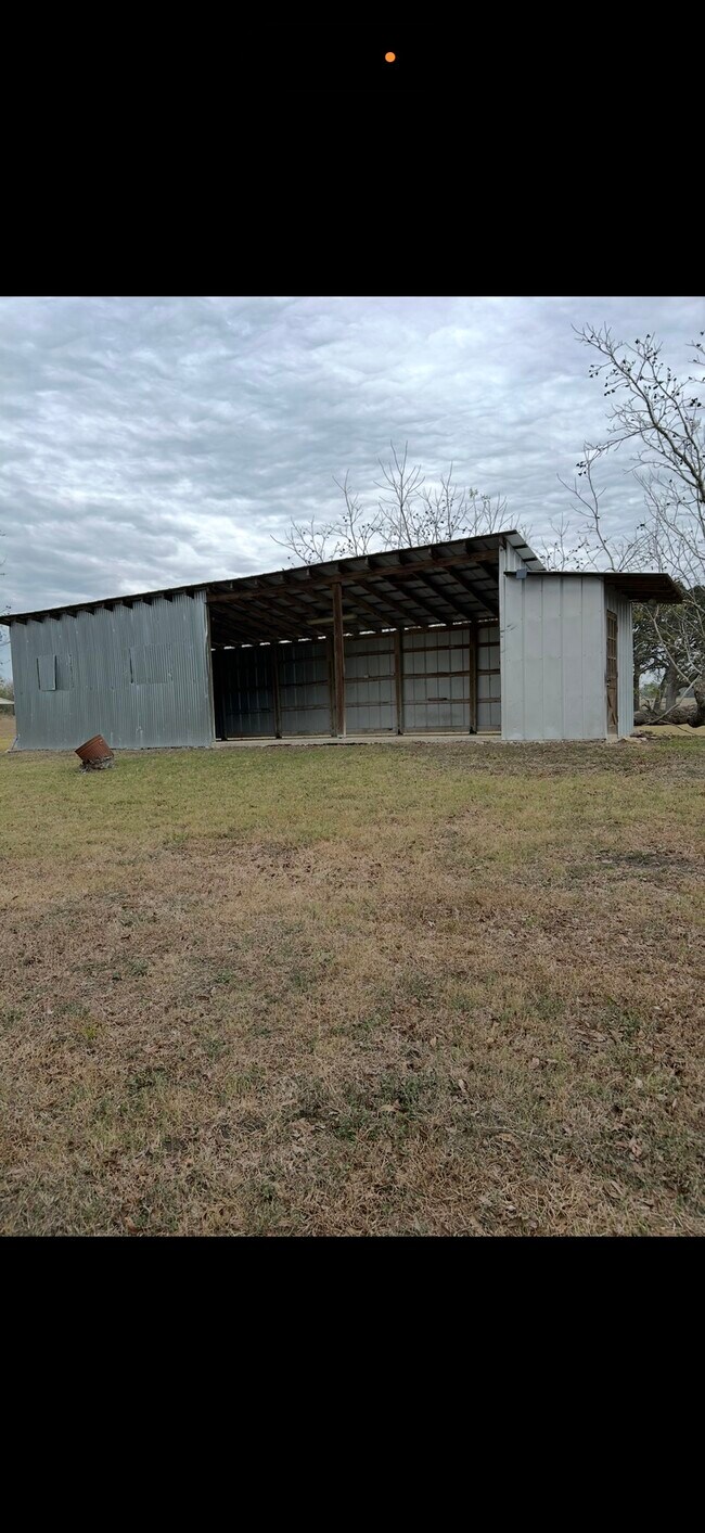 Building Photo - 1200 Choctaw Ln
