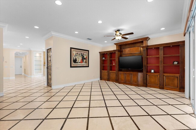 Building Photo - 8882 Hidden Acres Dr