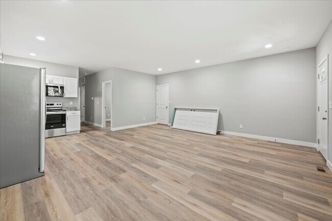 Building Photo - 2751 Guilford Ave