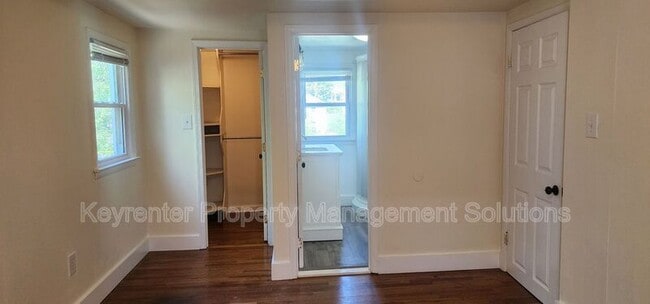 Building Photo - 813 Highland Ave