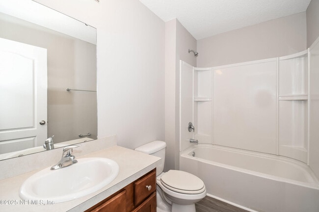 Building Photo - 9087 Gloucestershire Ct