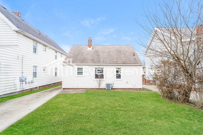 Building Photo - 4777 E 93rd St