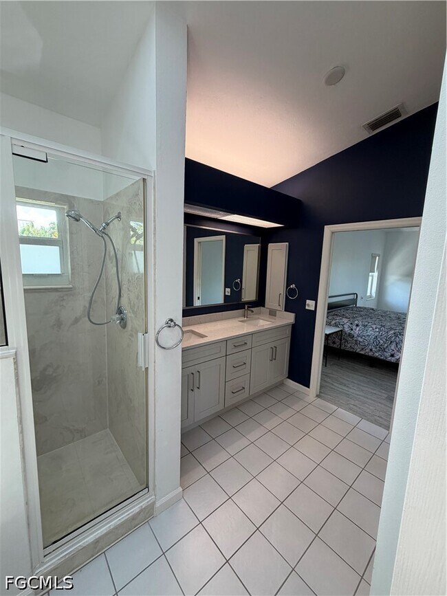 Building Photo - 27189 Gasparilla Dr