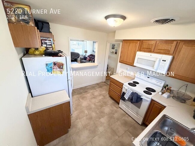 Building Photo - 5220 Turner Ave