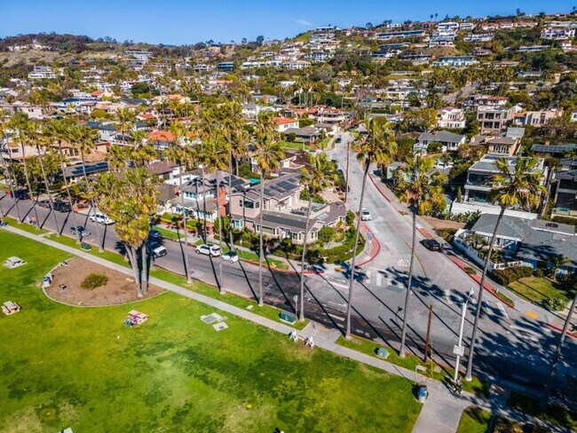 Building Photo - Stunning, Luxury La Jolla Shores Location with Panoramic Ocean Views!!