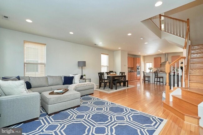 Building Photo - 3061 Waterloo Ln