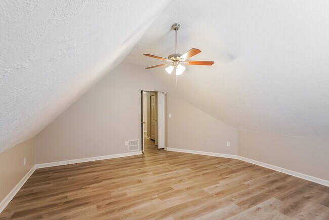 Building Photo - 146 Homestead Pl