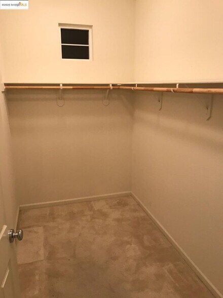 Building Photo - 482 Crimson Clover Ct