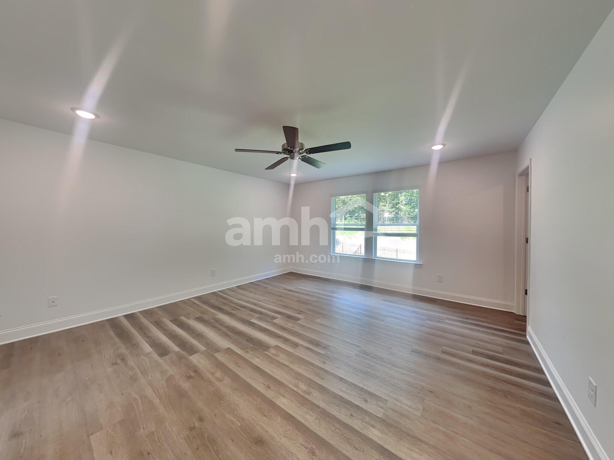 Building Photo - 1665 Soapstone Rd