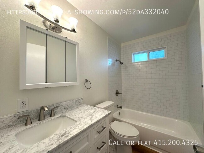Building Photo - 102 E Bernal Dr