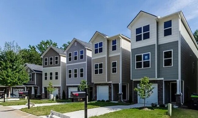 Building Photo - LEXINGTON 1 SCHOOLS- RIVER BLUFF HIGH!