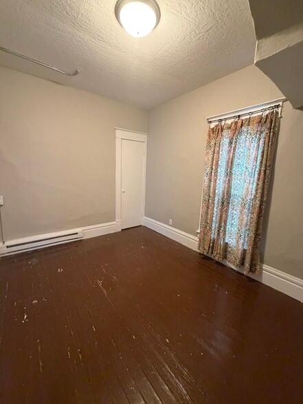 Building Photo - 134 Perry St