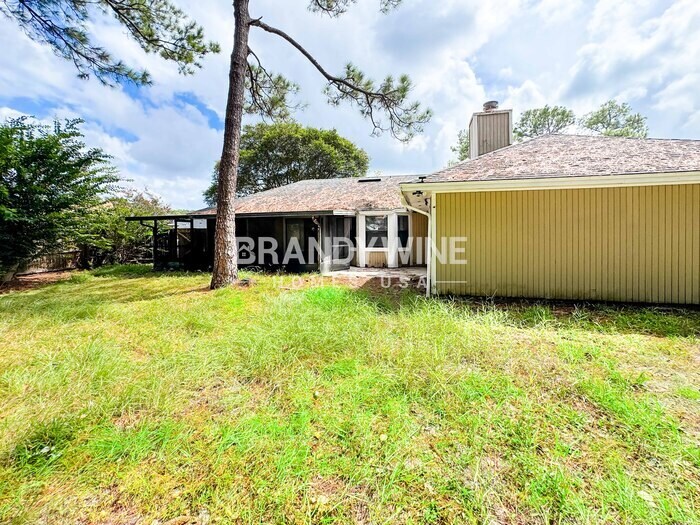 Building Photo - 8155 Crosswind Rd