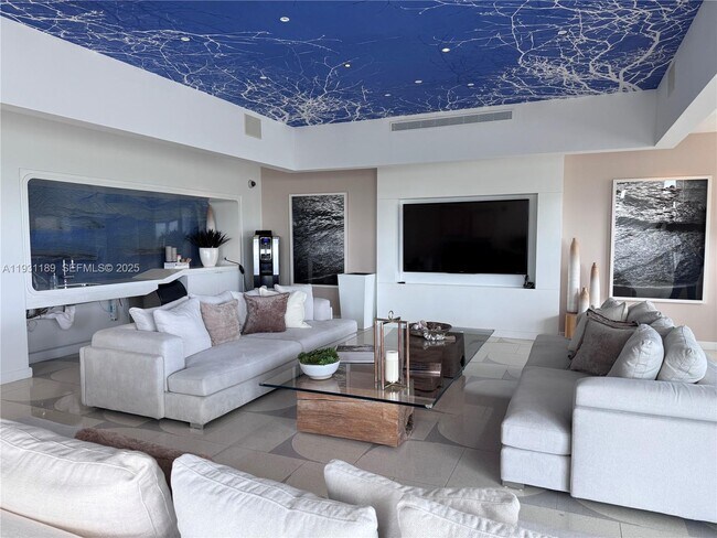 Building Photo - 3951 S Ocean Dr