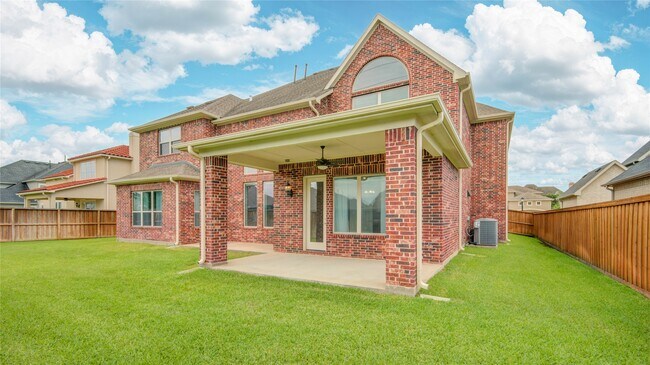 Building Photo - 26510 Crimson Bluff Ln