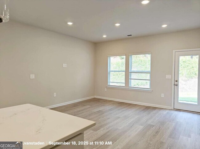 Building Photo - 2111 Avalon Rdg