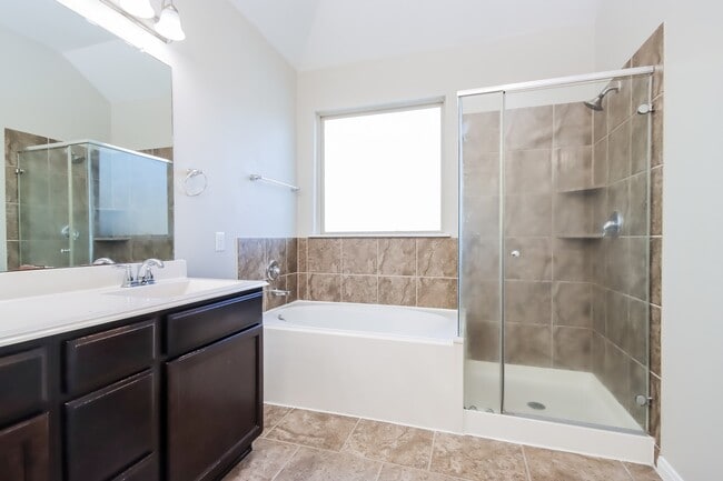 Building Photo - 13207 Clover Creek Point Ln