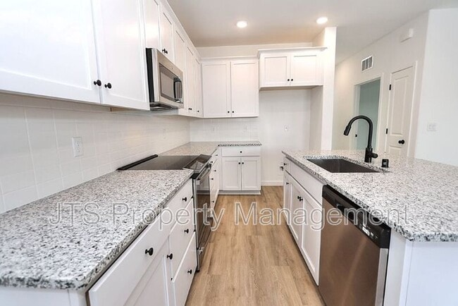 Building Photo - 4256 Aura Way