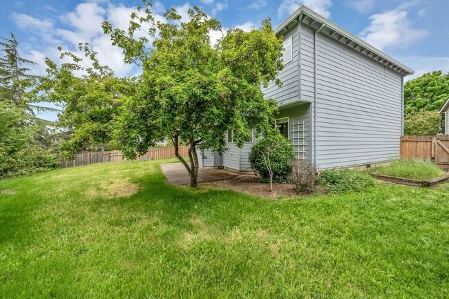 Building Photo - 16742 NW Dublin Ct
