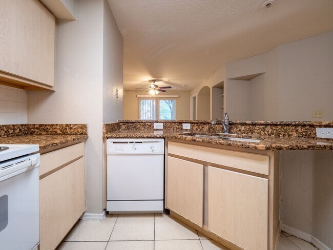 Building Photo - Bona Vista - 831 CW 104