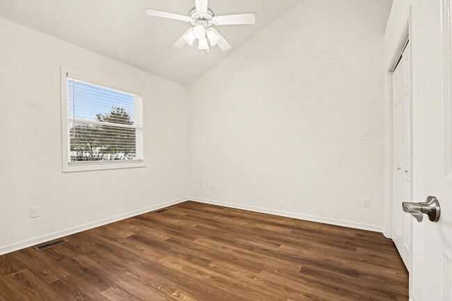 Building Photo - 408 Jackson St