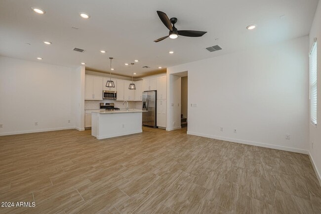 Building Photo - 4077 S Sabrina Dr