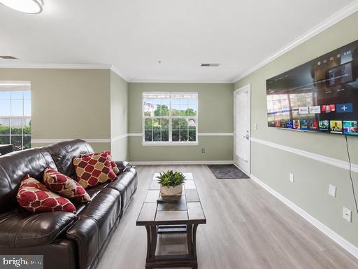 Building Photo - 8058 Lisle Dr