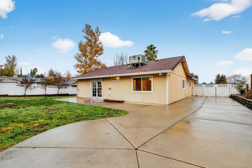 Building Photo - 1288 Grouse Ct