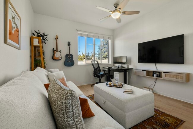 Building Photo - 21 N 2nd St