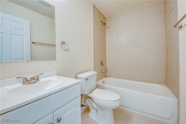 Building Photo - 1629 SW 33rd St
