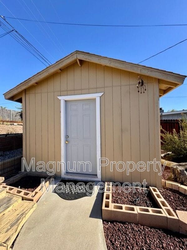 Building Photo - 29820 Thornhill Dr