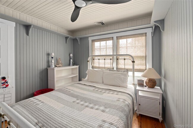 Building Photo - 696 Ocean Breeze Walk