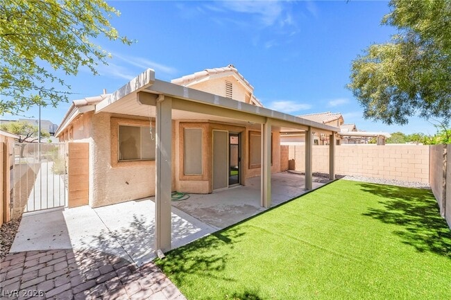 Building Photo - 11000 Vallerosa St