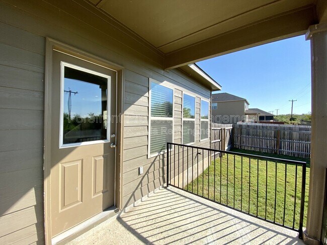 Building Photo - 1206 Ranch Falls