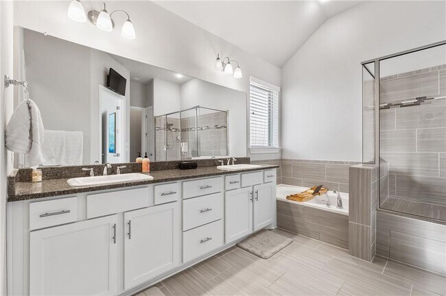 Building Photo - 2925 Mossy Springs Dr